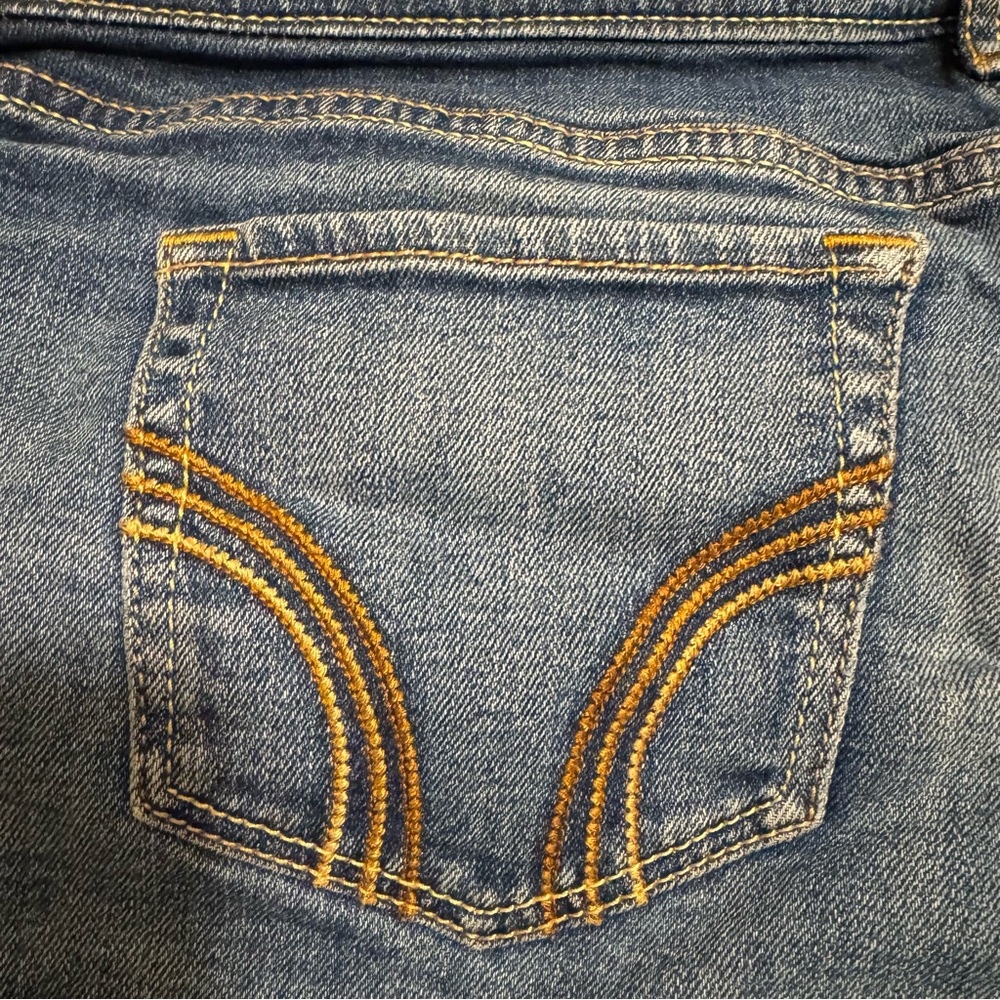 Hollister Denim Shorts Size 5 - Picture 10 of 10